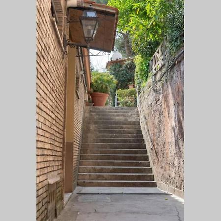 Elegante Open Space Con Vasca Idromassaggio A Trastevere Экстерьер фото