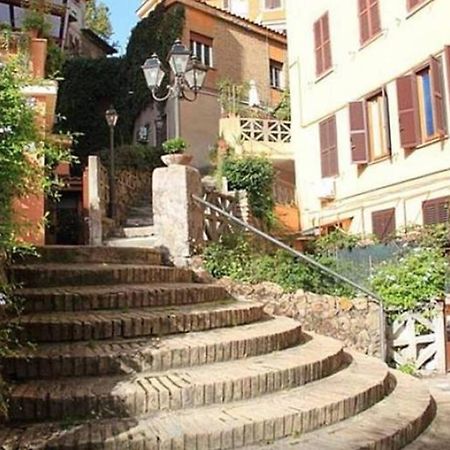 Elegante Open Space Con Vasca Idromassaggio A Trastevere Экстерьер фото