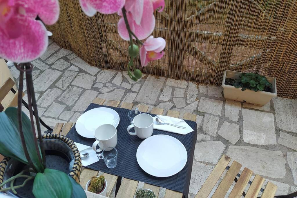Elegante Open Space Con Vasca Idromassaggio A Trastevere Экстерьер фото